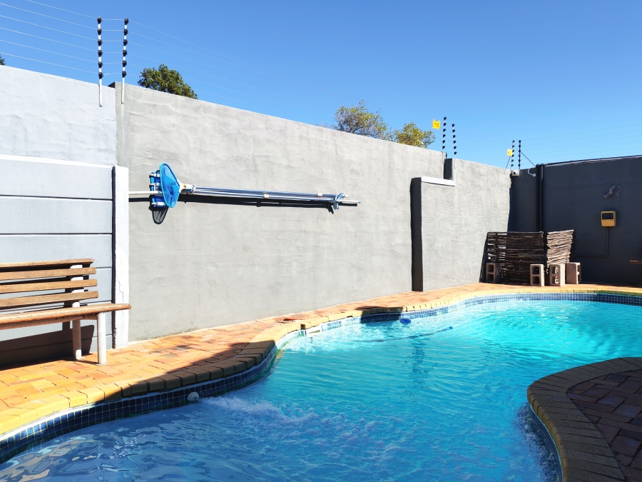 3 Bedroom Property for Sale in Northpine Western Cape